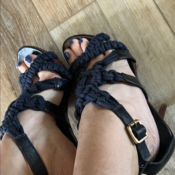 Tory Burch, 8.5, Navy Woven heels, elegant Heels, stunning EUC - Picture 6 of 13